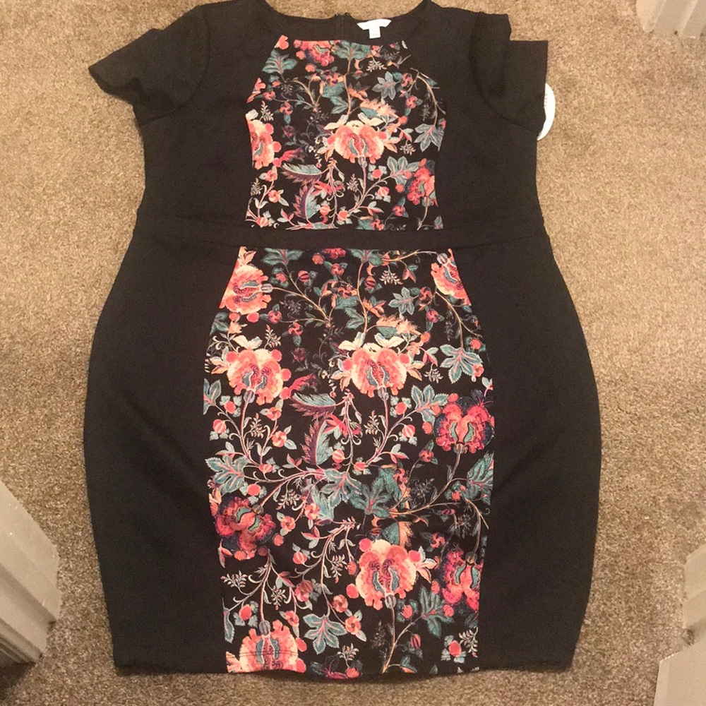 Black and floral print stretchy dress